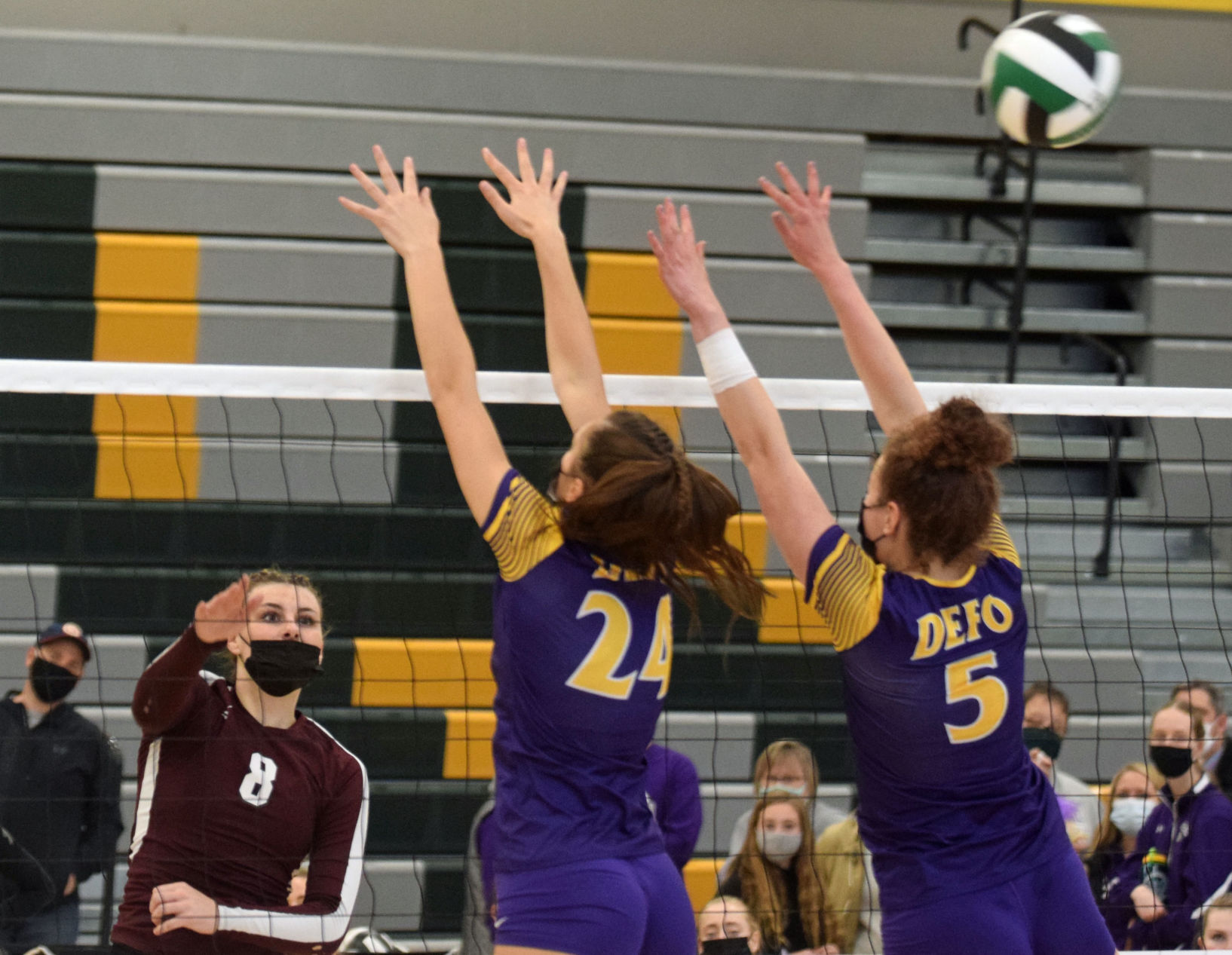 Holmen's Sydney Jahr